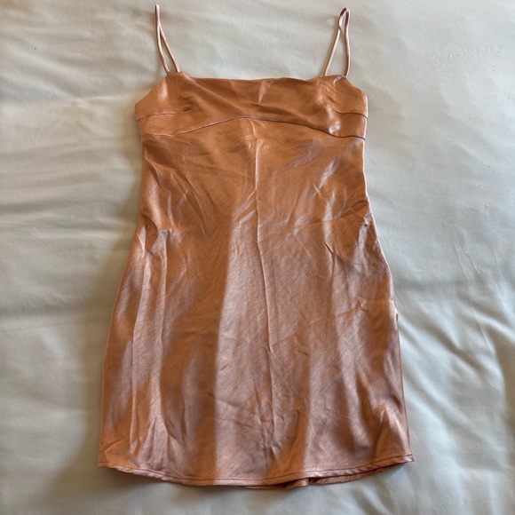 Princess Polly Satin Peach/Pink Champagne Shift Mini Dress - Picture 3 of 7